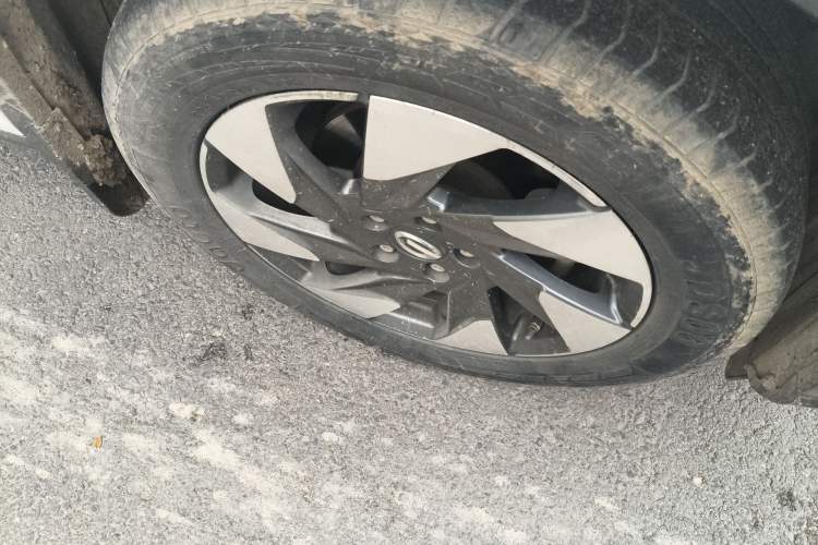Used GAC Trumpchi GS4 2020 270T Automatic Comfort Edition Right Front Wheel Hub