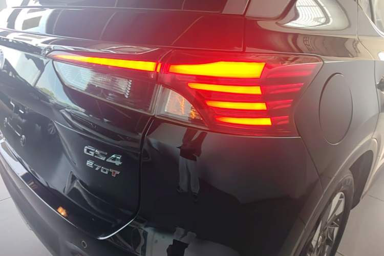 Used GAC Trumpchi GS4 2020 270T Automatic Elite Tech Edition Right Rear Taillight