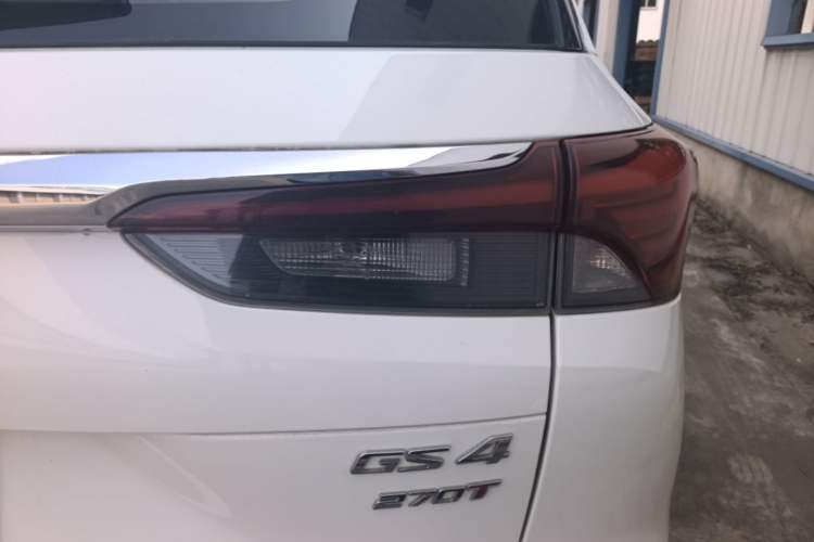 Used GAC Trumpchi GS4 2020 270T Automatic Elite Tech Edition Right Rear Taillight