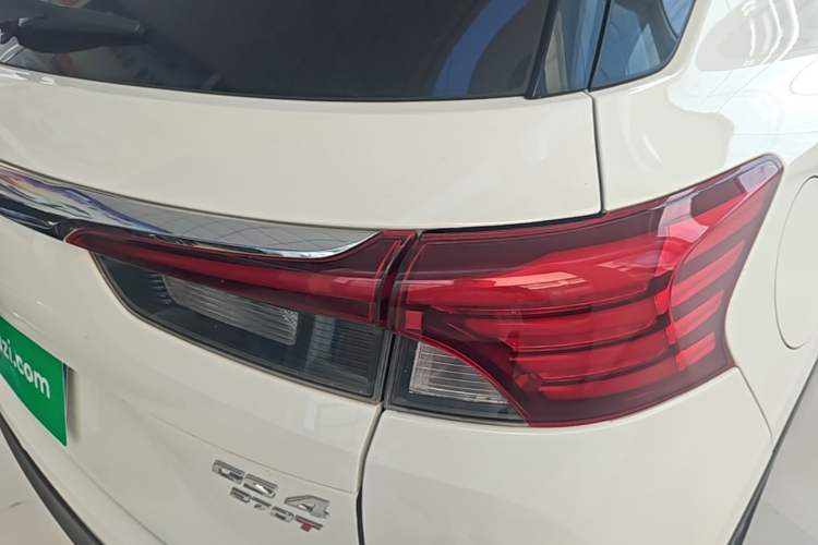 Used GAC Trumpchi GS4 2020 270T Automatic Smart Connectivity Edition Right Rear Taillight