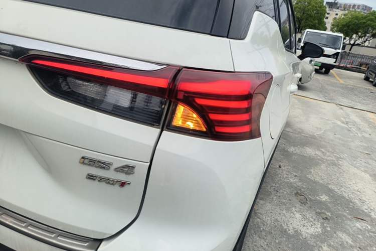 Used GAC Trumpchi GS4 2020 270T Automatic Elite Tech Edition Right Rear Taillight