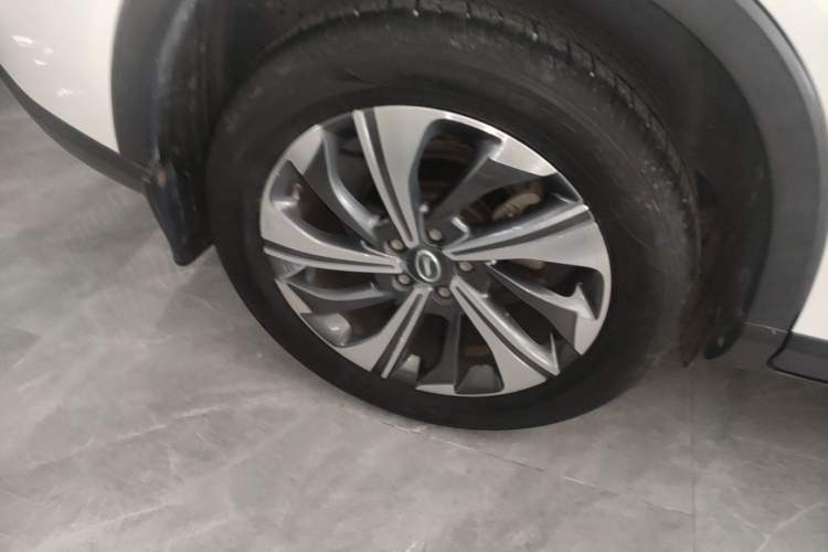Used GAC Trumpchi GS4 2020 270T Automatic Smart Connectivity Edition Right Rear Wheel Hub