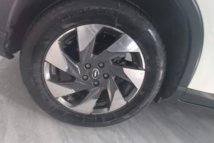 Used GAC Trumpchi GS4 2020 270T Automatic Elite Tech Edition Right Rear Wheel Hub