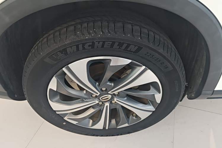 Used GAC Trumpchi GS4 2020 270T Automatic Smart Connectivity Edition Right Rear Wheel Hub