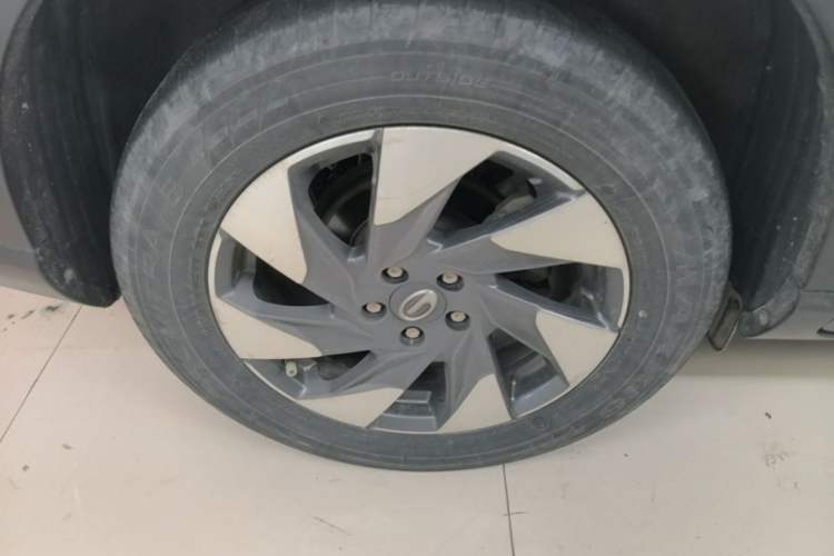 Used GAC Trumpchi GS4 2020 270T Automatic Comfort Edition Right Rear Wheel Hub