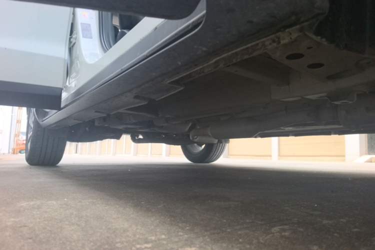 Used GAC Trumpchi GS4 2020 270T Automatic Elite Tech Edition Right Side Sill