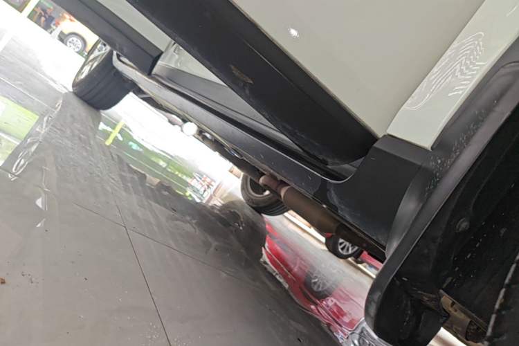 Used GAC Trumpchi GS4 2020 270T Automatic Smart Connectivity Edition Right Side Sill