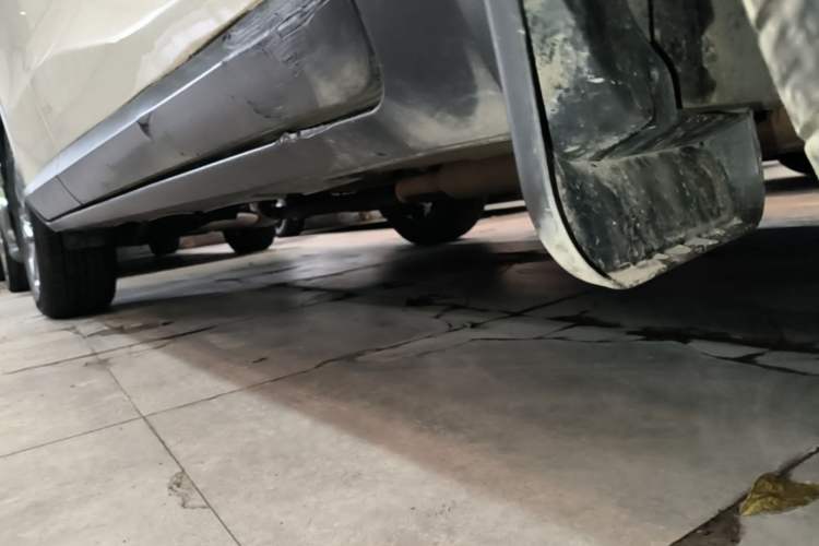 Used GAC Trumpchi GS4 2020 270T Automatic Elite Tech Edition Right Side Sill