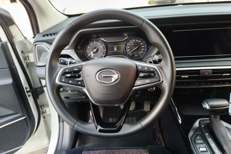 Used GAC Trumpchi GS4 2020 270T Automatic Elite Tech Edition Steering Wheel