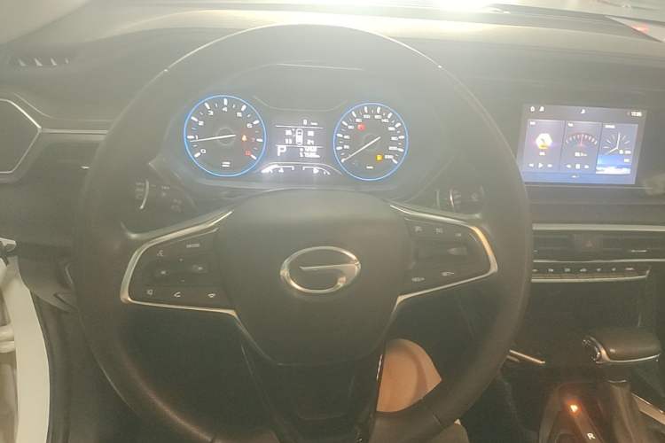 Used GAC Trumpchi GS4 2020 270T Automatic Elite Tech Edition Steering Wheel