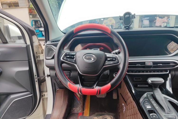 Used GAC Trumpchi GS4 2020 270T Automatic Luxury Smart Connectivity Version Steering Wheel