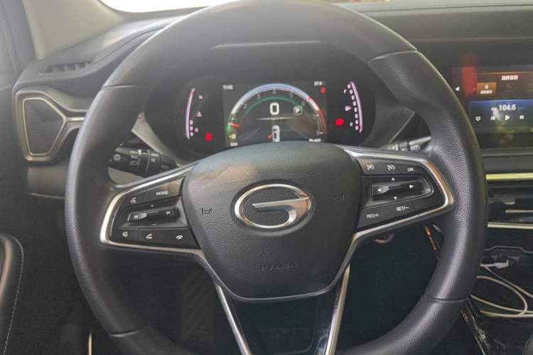 Used GAC Trumpchi GS4 2020 270T Automatic Luxury Smart Connectivity Version Steering Wheel