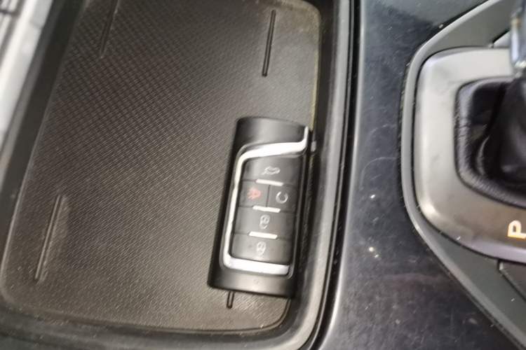 Used GAC Trumpchi GS4 2020 270T Automatic Luxury Smart Connectivity Version Vehicle Key