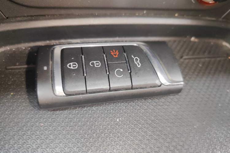 Used GAC Trumpchi GS4 2020 270T Automatic Luxury Smart Connectivity Version Vehicle Key