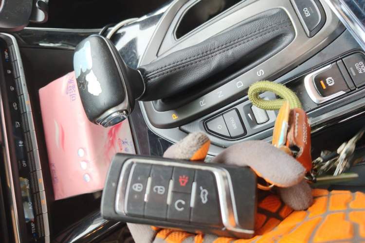 Used GAC Trumpchi GS4 2020 270T Automatic Luxury Smart Connectivity Version Vehicle Key