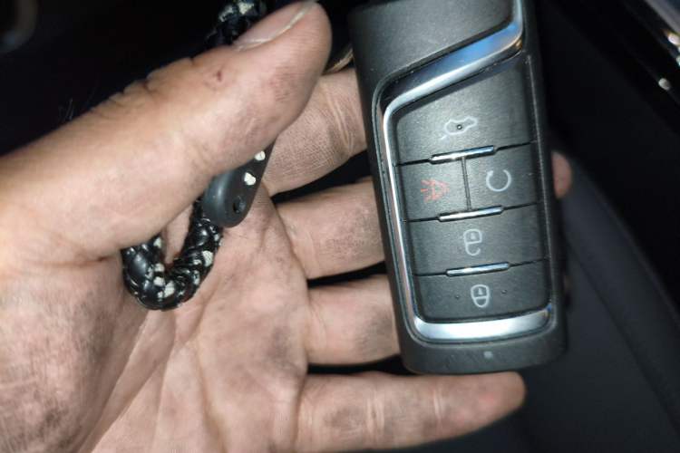 Used GAC Trumpchi GS4 2020 270T Automatic Luxury Smart Connectivity Version Vehicle Key