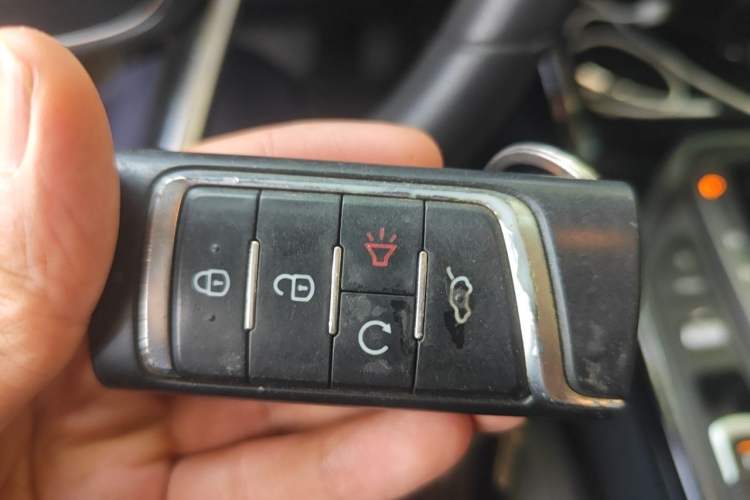Used GAC Trumpchi GS4 2020 270T Automatic Luxury Smart Connectivity Version Vehicle Key
