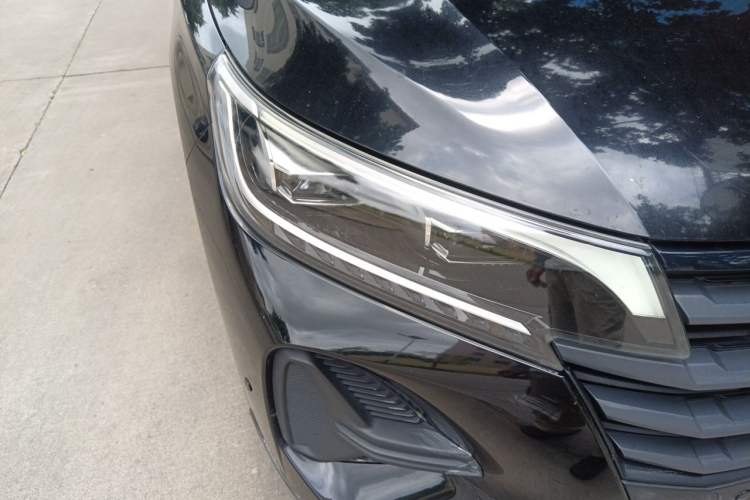 Used GAC Trumpchi GS4 2021 270T Automatic Elite Tech Edition Right Front Headlight