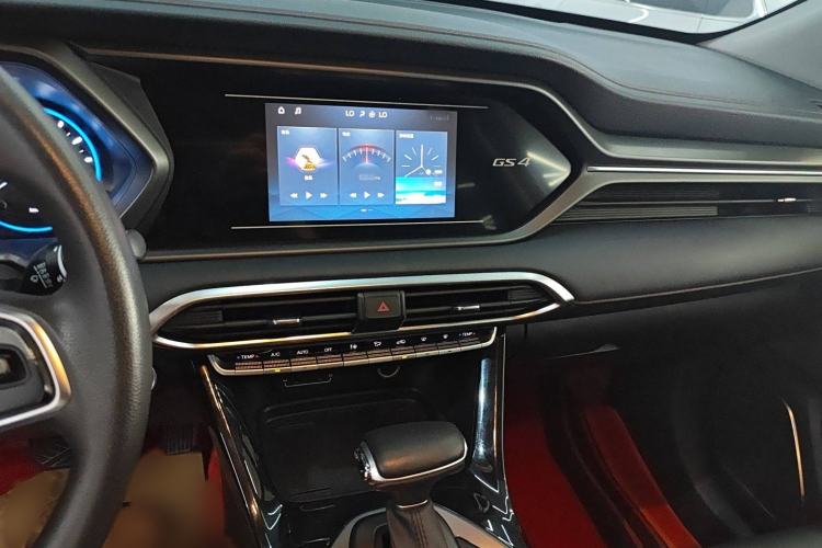Used GAC Trumpchi GS4 2021 270T Automatic Elite Tech Edition Audio And AC Panel