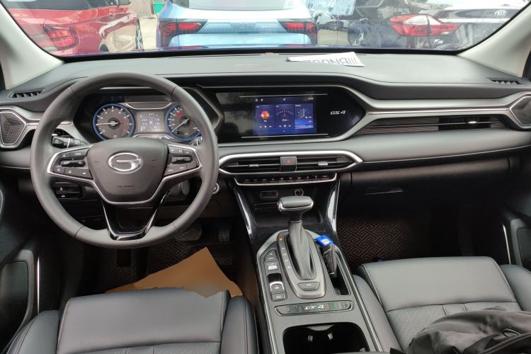 Used GAC Trumpchi GS4 2021 270T Automatic Elite Tech Edition Center Console