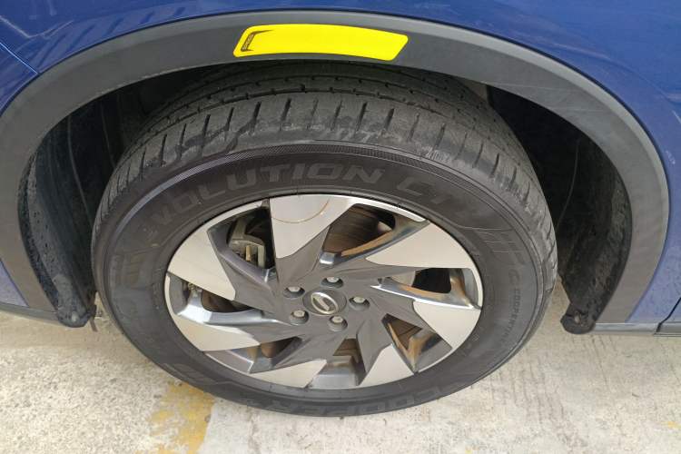Used GAC Trumpchi GS4 2021 270T Automatic Elite Tech Edition Left Front Wheel Hub