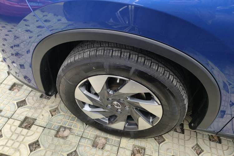 Used GAC Trumpchi GS4 2021 270T Automatic Elite Tech Edition Left Front Wheel Hub