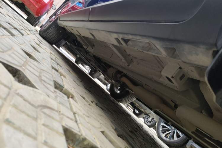 Used GAC Trumpchi GS4 2021 270T Automatic Elite Tech Edition Left Side Sill