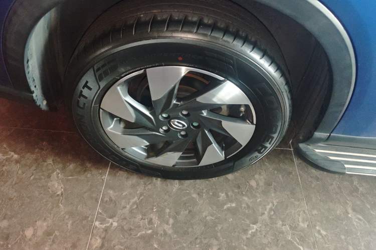 Used GAC Trumpchi GS4 2021 270T Automatic Luxury Smart Connectivity Version Right Rear Wheel Hub