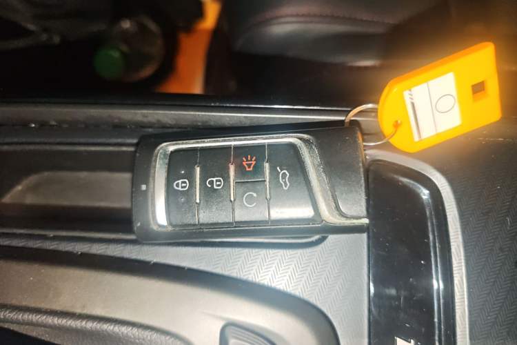 Used GAC Trumpchi GS4 2021 270T Automatic Luxury Smart Connectivity Version Vehicle Key