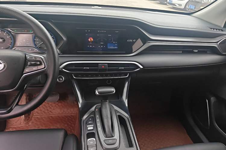 Used GAC Trumpchi GS4 2021 270T Automatic Elite Tech Edition Audio And AC Panel