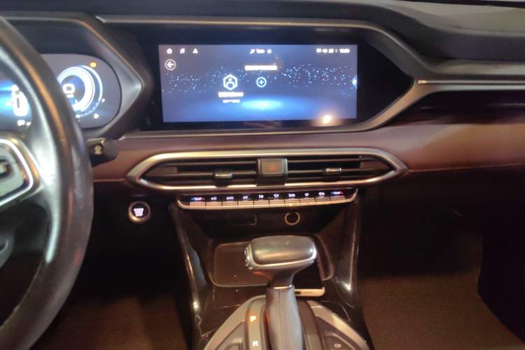 Used GAC Trumpchi GS4 2021 270T Automatic Smart Connectivity Technology Edition Audio And AC Panel