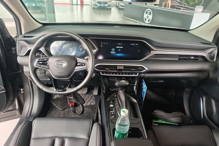 Used GAC Trumpchi GS4 2021 270T Automatic Luxury Smart Connectivity Version Center Console