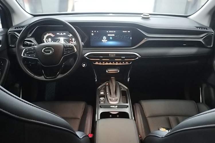 Used GAC Trumpchi GS4 2021 270T Automatic Tech Luxury Edition Center Console