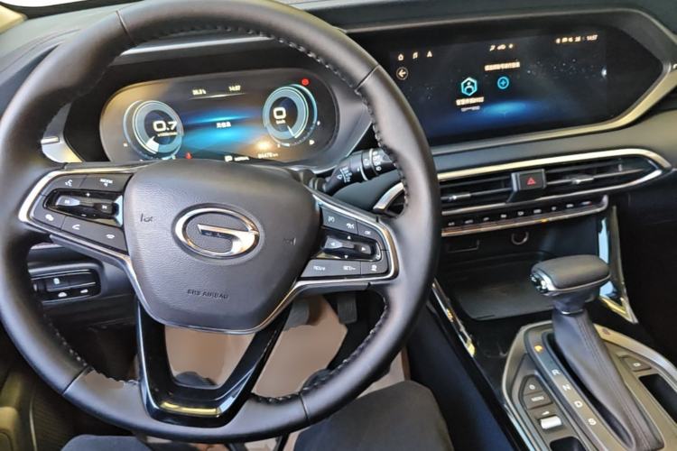 Used GAC Trumpchi GS4 2021 270T Automatic Luxury Edition Center Console