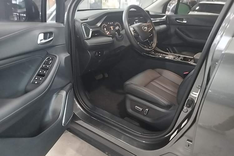 Used GAC Trumpchi GS4 2021 270T Automatic Tech Luxury Edition Driver Seat