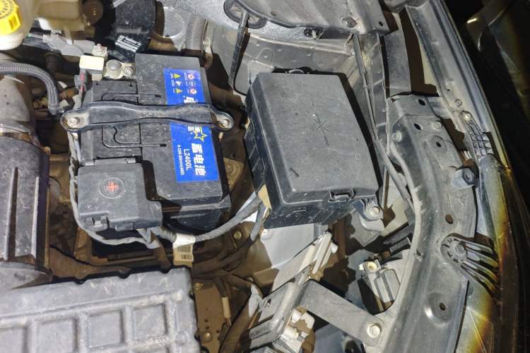 Used GAC Trumpchi GS4 2021 270T Automatic Luxury Edition Engine Bay Left