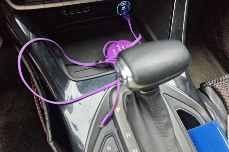 Used GAC Trumpchi GS4 2021 270T Automatic Elite Tech Edition Gear Lever
