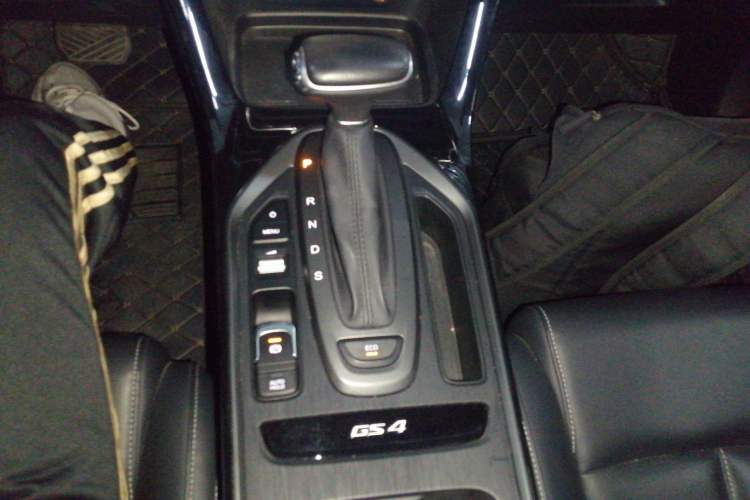 Used GAC Trumpchi GS4 2021 270T Automatic Elite Tech Edition Gear Lever