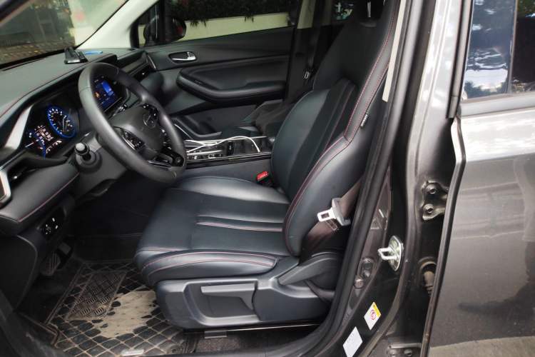 Used GAC Trumpchi GS4 2021 270T Automatic Elite Tech Edition Left Front Seat