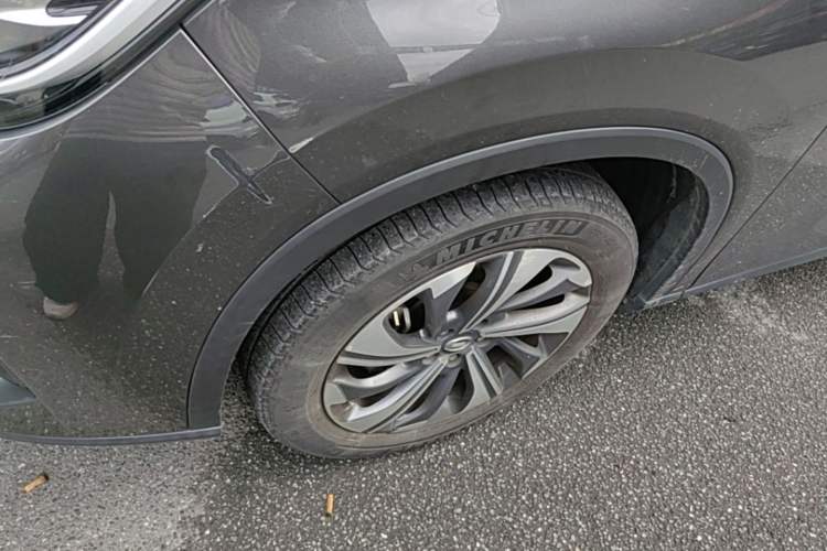 Used GAC Trumpchi GS4 2021 270T Automatic Smart Connectivity Technology Edition Left Front Wheel Hub