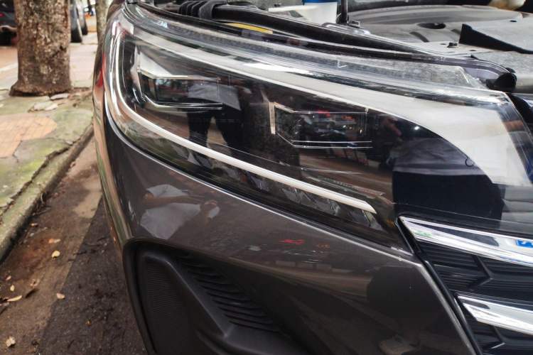 Used GAC Trumpchi GS4 2021 270T Automatic Elite Tech Edition Right Front Headlight