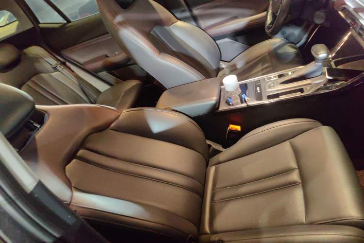 Used GAC Trumpchi GS4 2021 270T Automatic Smart Connectivity Technology Edition Right Front Seat