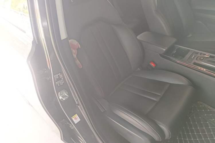 Used GAC Trumpchi GS4 2021 270T Automatic Elite Tech Edition Right Front Seat