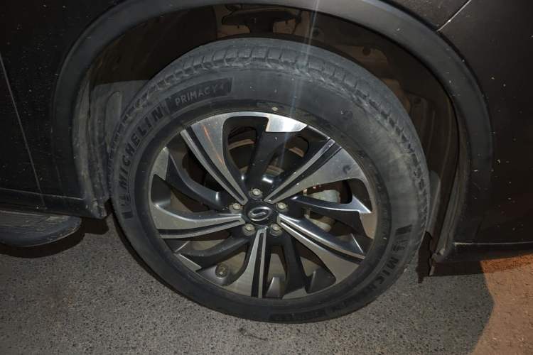 Used GAC Trumpchi GS4 2021 270T Automatic Smart Connectivity Technology Edition Right Front Wheel Hub