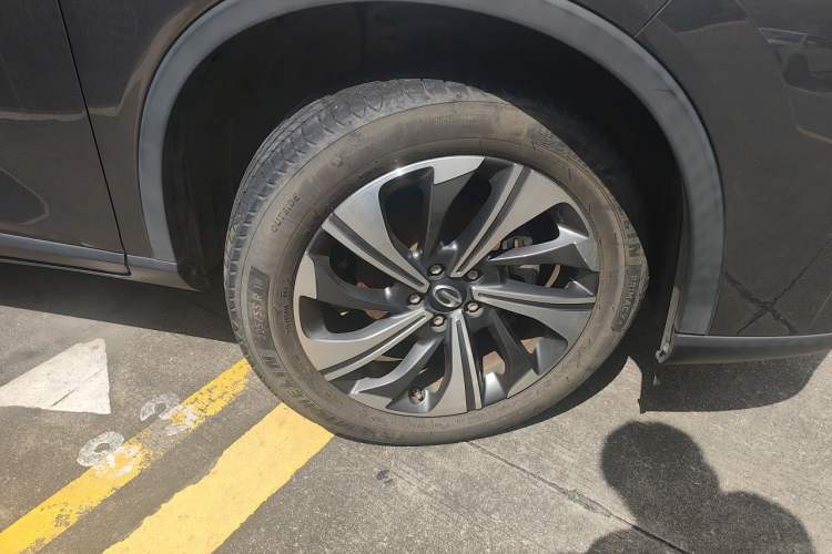 Used GAC Trumpchi GS4 2021 270T Automatic Smart Connectivity Technology Edition Right Front Wheel Hub