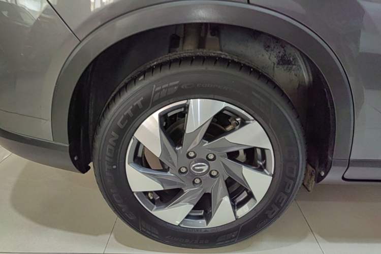 Used GAC Trumpchi GS4 2021 270T Automatic Elite Tech Edition Right Rear Wheel Hub