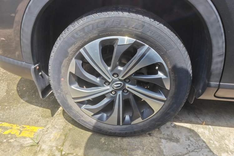 Used GAC Trumpchi GS4 2021 270T Automatic Smart Connectivity Technology Edition Right Rear Wheel Hub