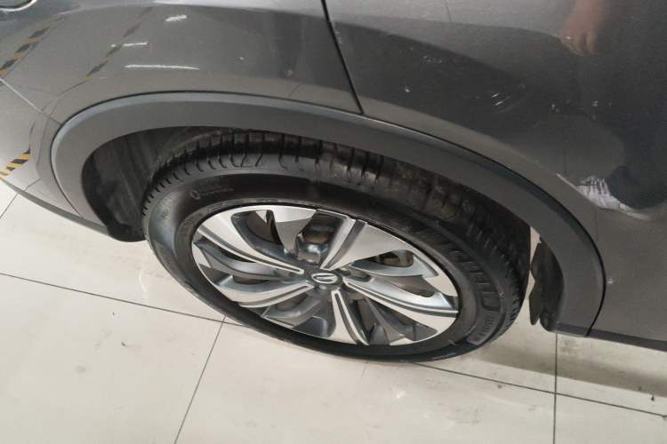 Used GAC Trumpchi GS4 2021 270T Automatic Smart Connectivity Technology Edition Right Rear Wheel Hub