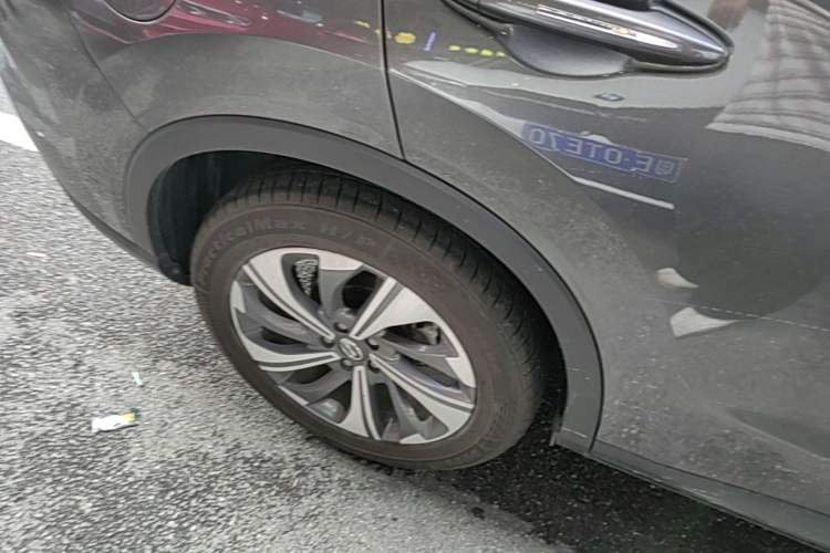 Used GAC Trumpchi GS4 2021 270T Automatic Smart Connectivity Technology Edition Right Rear Wheel Hub