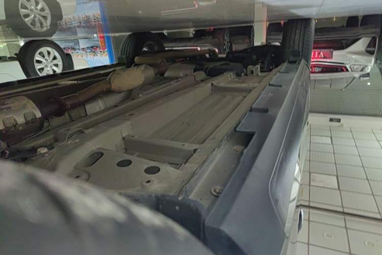 Used GAC Trumpchi GS4 2021 270T Automatic Elite Tech Edition Right Side Sill